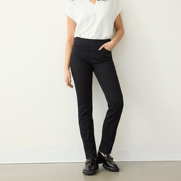 NWT Reitmans Straight-Leg Mid-Rise Jean The Comfort 32 Tall - Picture 2 of 16